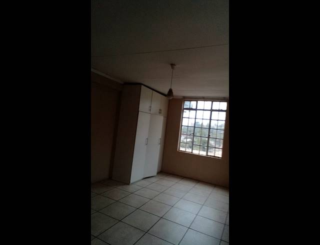 1 bed property to rent in KENSINGTON